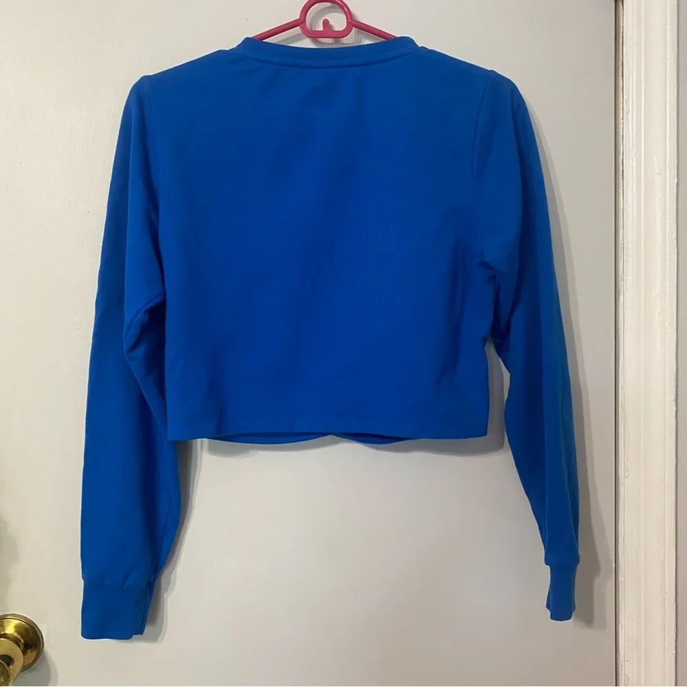 {ASOS} Blue Cropped Twist Crew Neck Long Sleeve Sweatshirt Style Top ~ Size 2 - Picture 4 of 15